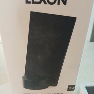 Lexon Black Wireless Charger City Energy Pro